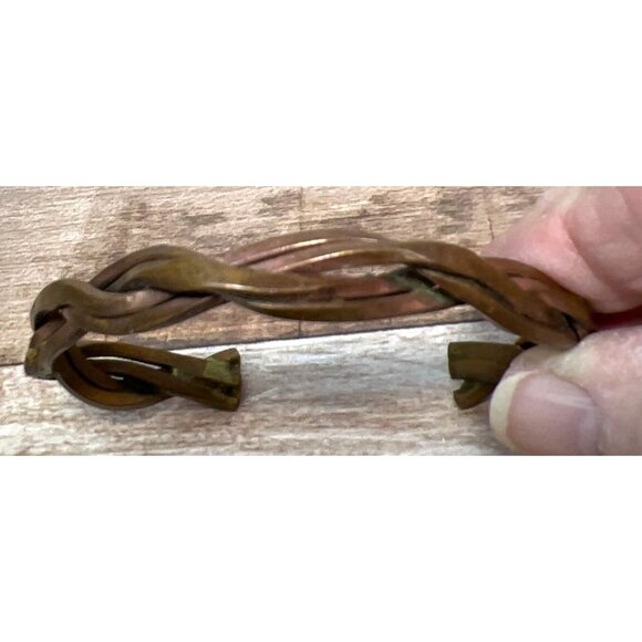 Vtg Handcrafted Twisted Copper Cuff Bracelet For Men Or Women Adjustable Fit Rus - Picture 2 of 4